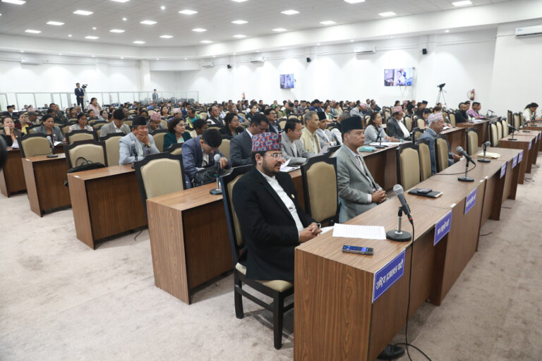 प्रधानमन्त्रीले आफ्नो अभिव्यक्तिबारे संसदमा स्पष्ट पार्नुपर्ने विपक्षीको माग